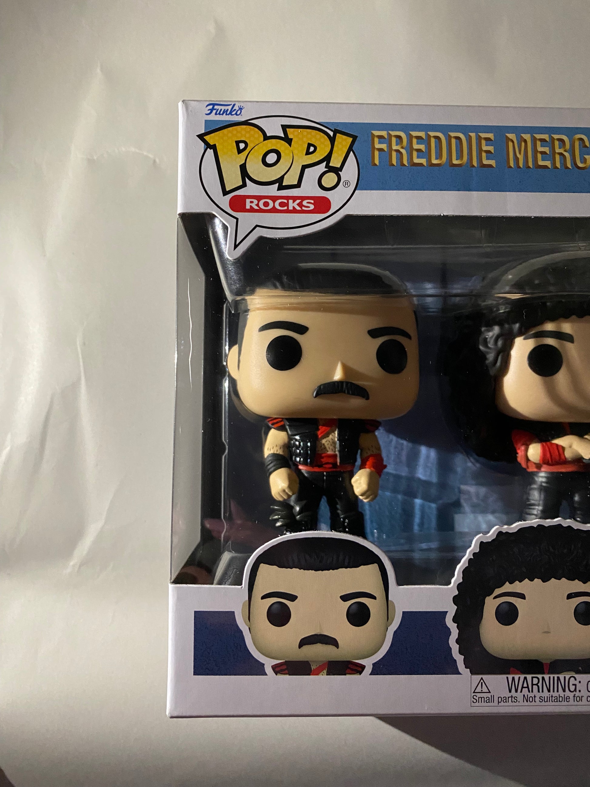  Funko Pop - Rocks - Queen - Freddie Mercury  Brian May  John Deacon  Roger Taylor (4 Pack)
